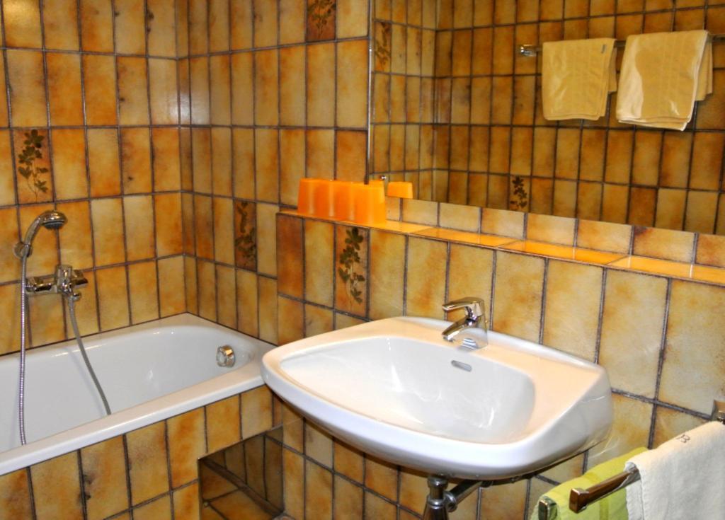 Hotel Baumgartnerhof Finkenstein am Faaker See Kültér fotó